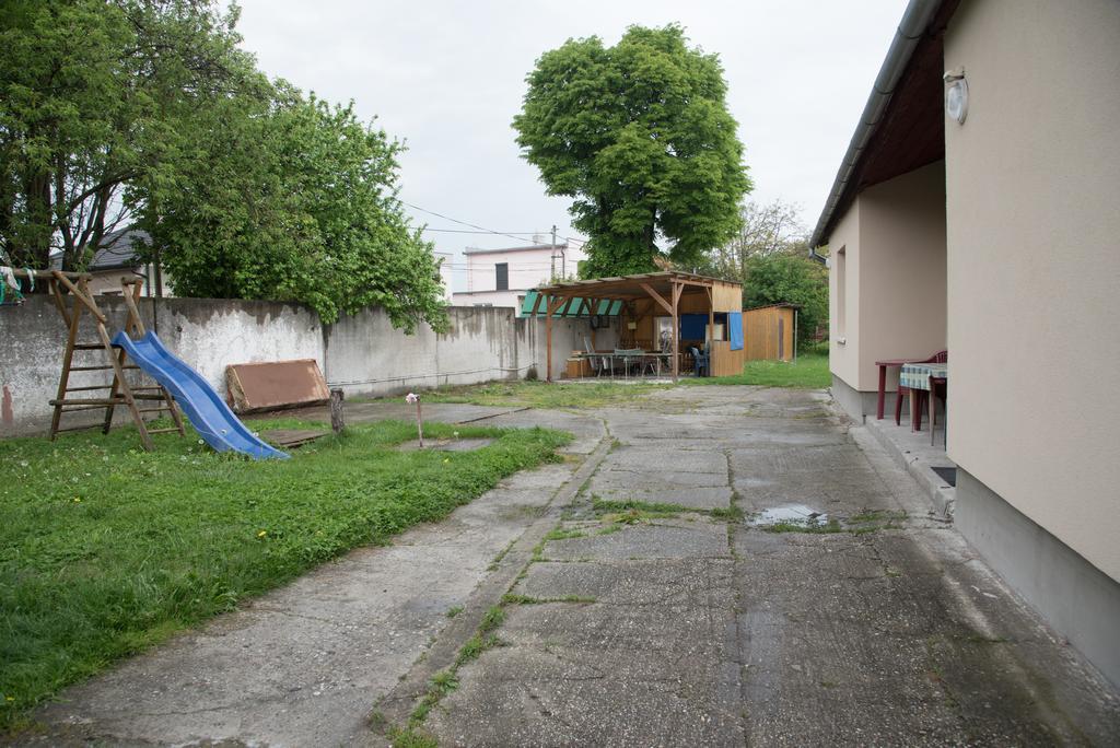 Ubytovani Sykora Apartments Veľký Meder Exterior foto